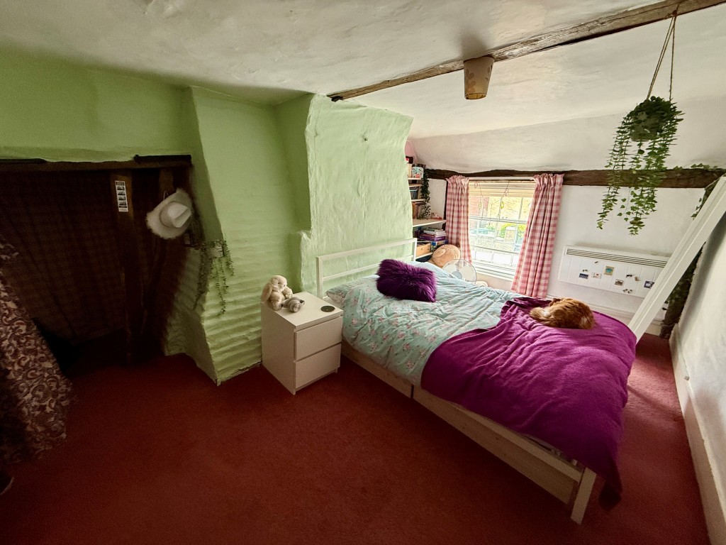 Lot: 27 - VACANT COMMERCIAL AND RESIDENTIAL PROPERTY - Bedroom two